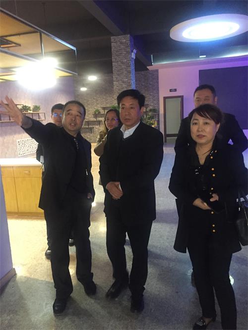 白塔區(qū)區(qū)長佟恩凡到遼寧聲谷 雙創(chuàng)孵化基地考察指導(dǎo)